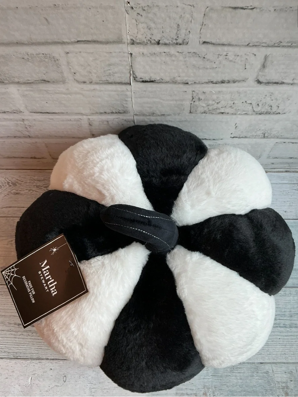 MARTHA STEWART 14x13 Two Tone Koda 3d Pumpkin Pillow